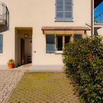 Apartment E Giardino